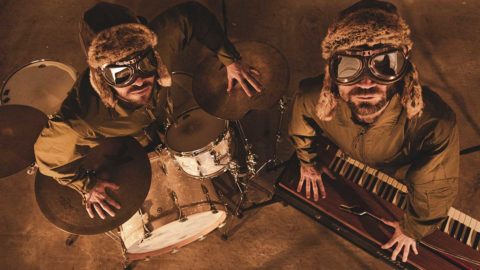 Kamikaze Helmets lanzan su primer disco ¡Una banda de Rock sin guitarras eléctricas!!
